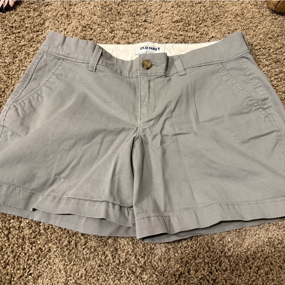 Old Navy Women's Light Gray Shorts